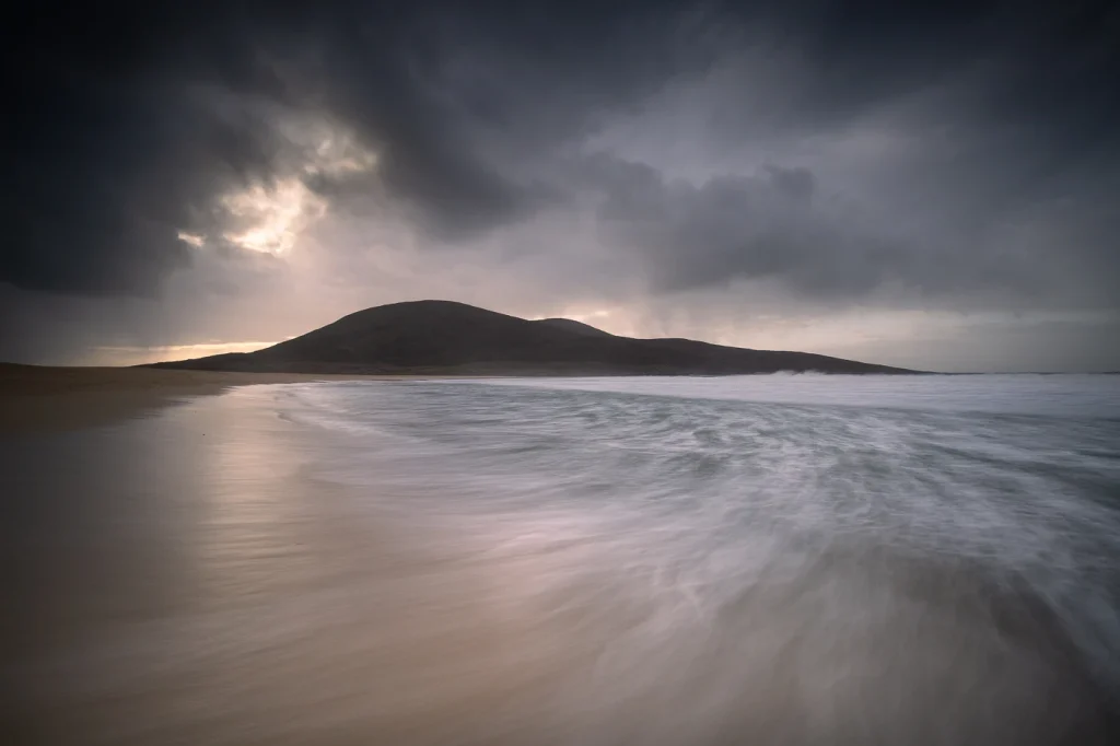 harris-and-lewis-2024-2450