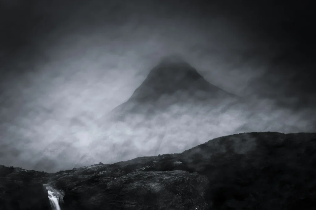 into-the-highlands-3396