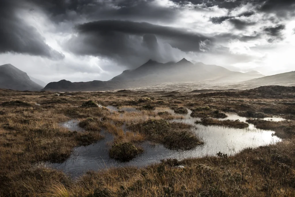 into-the-highlands-3423